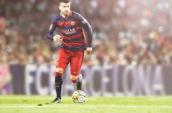 巴塞罗那观众热烈欢呼！，费德勒迎来五赛季出色发挥观众掌声雷动